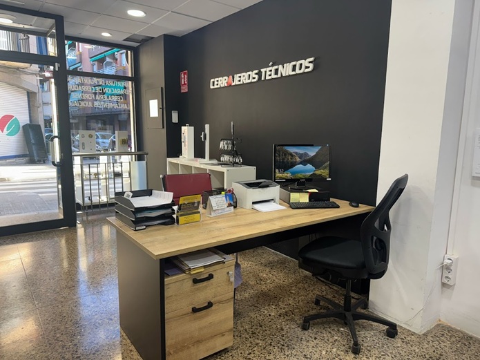 Cerrajeros Técnicos Barcelona: Un Cuarto de Siglo en la Vanguardia de la Alta Seguridad desde Sant Boi