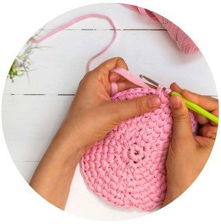 Crochet y Amigurumi Emprende Desde Casa. Con Brenda Villamizar