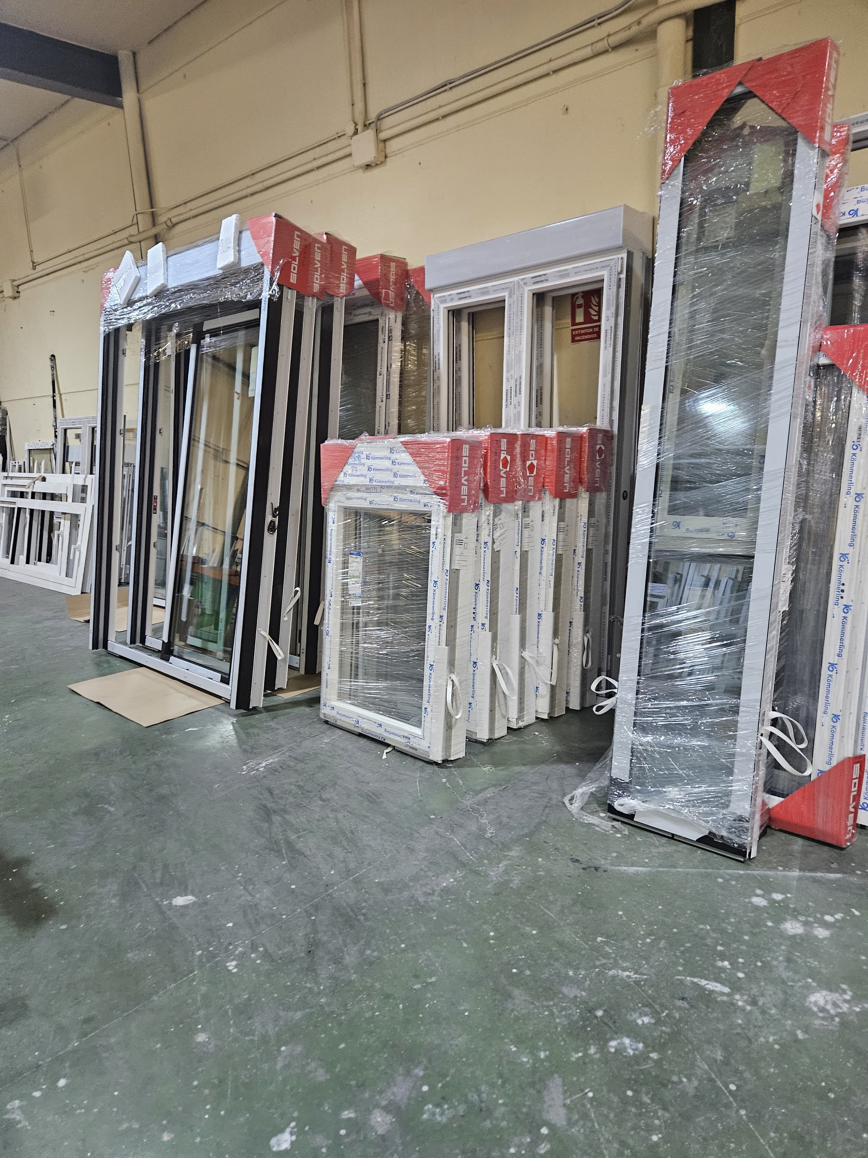 Mundo Ventanas 360: Nuevas Tiendas y Showroom de Ventanas de PVC y Aluminio en Madrid